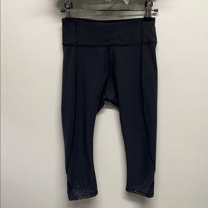 Lululemon Black Crop Leggings Dot Hem Back Zipper Stash Pocket 2